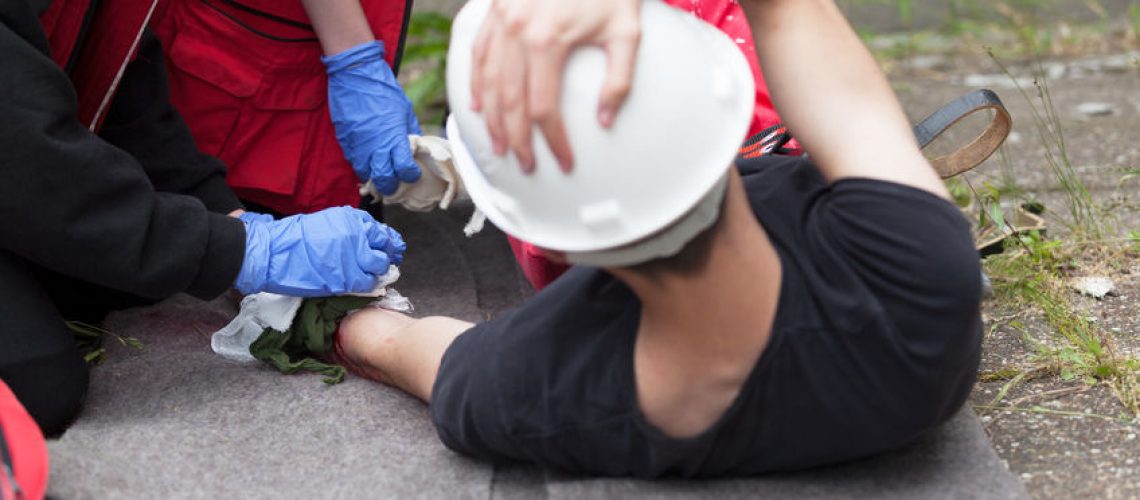 58784522 - work accident. first aid training.